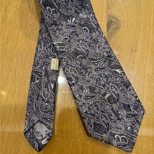 Robert talbott~ silk tie